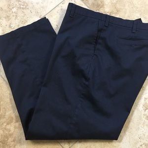 Men’s Lee total freedom relaxed fit pants
